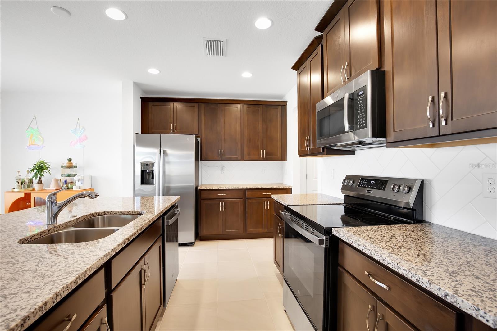 Image 21 of 48 For 1601 Swan Swim Drive