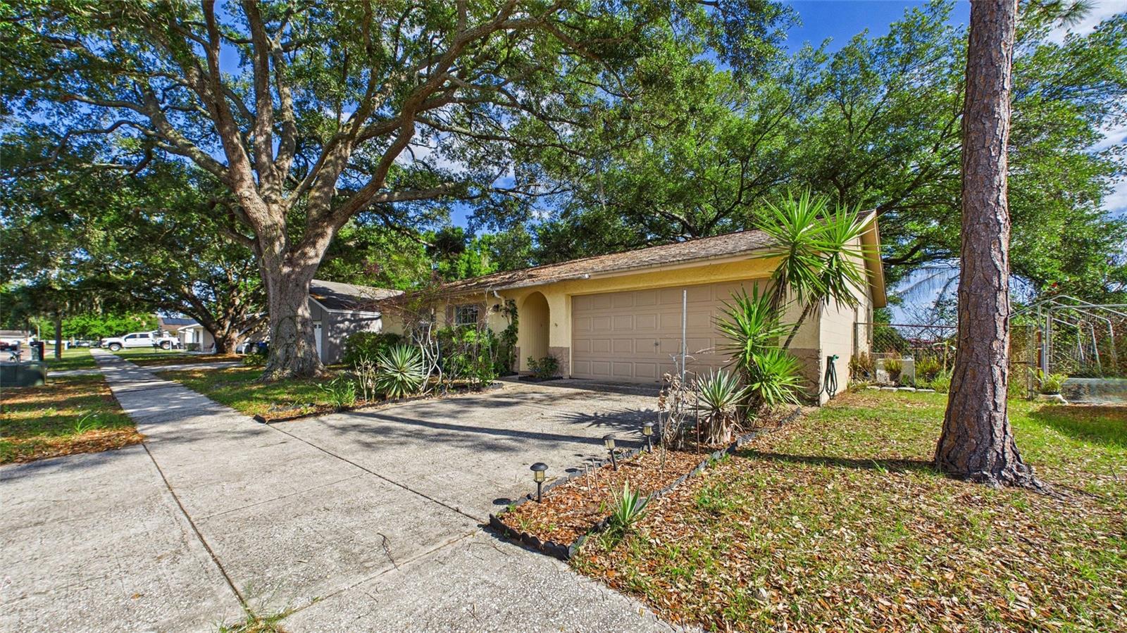 Image 21 of 21 For 711 Regent Circle S