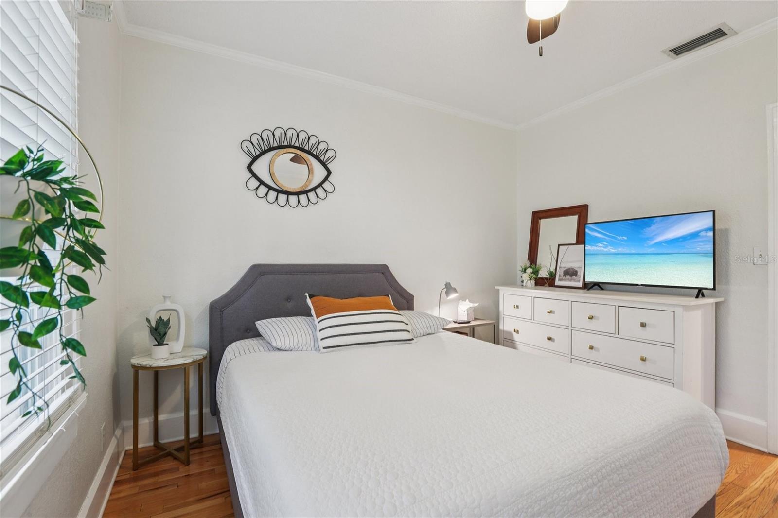 Image 15 of 32 For 2934 6th Avenue N