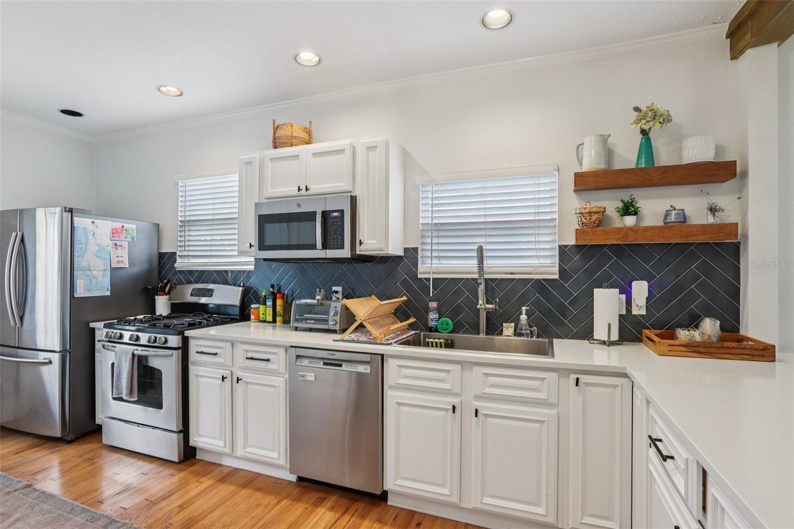 Image 8 of 32 For 2934 6th Avenue N