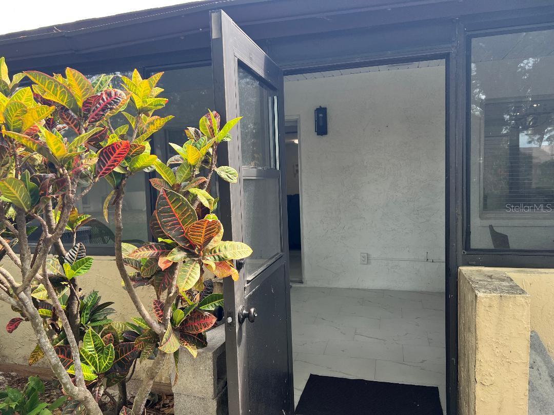 Image 22 of 55 For 1220 13th Circle Se