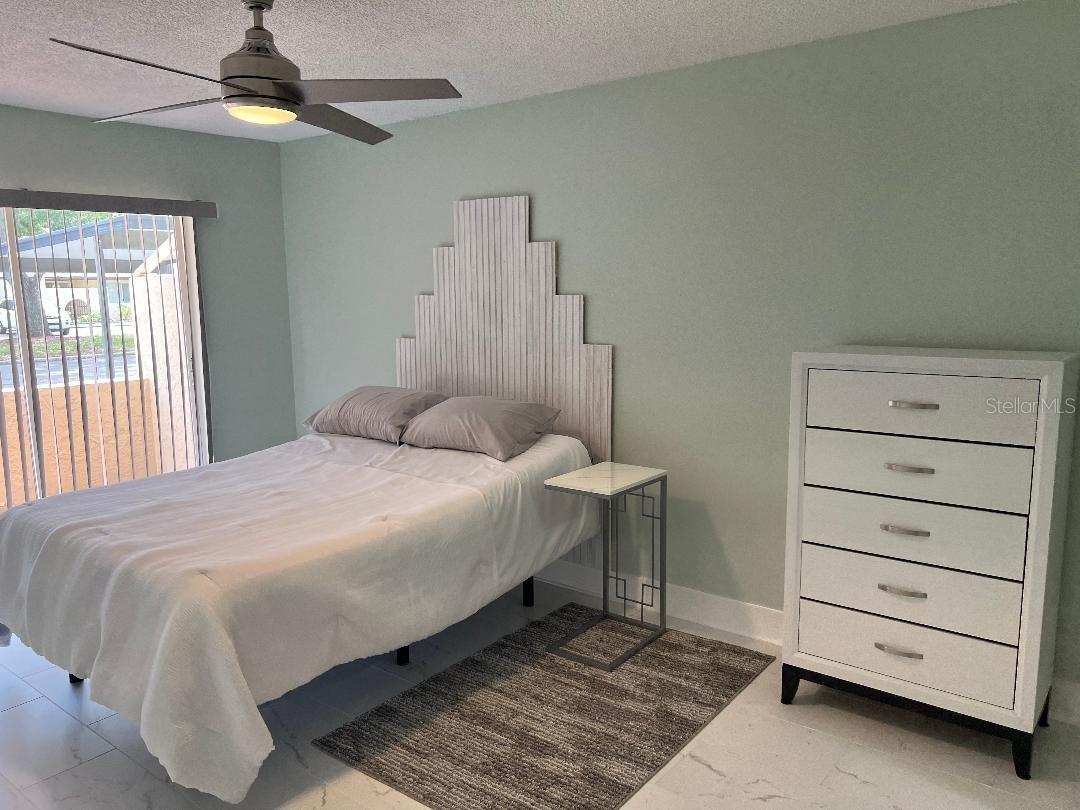 Image 33 of 55 For 1220 13th Circle Se