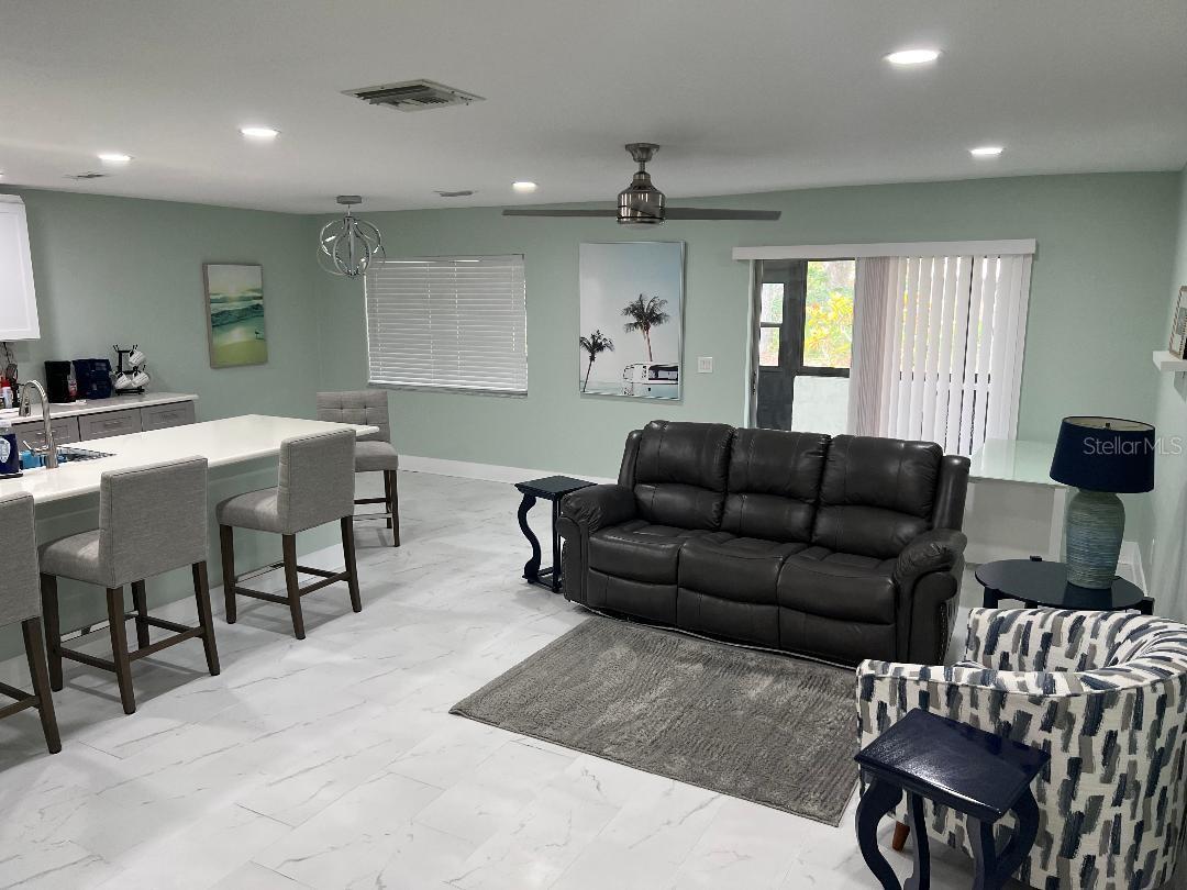 Image 6 of 55 For 1220 13th Circle Se