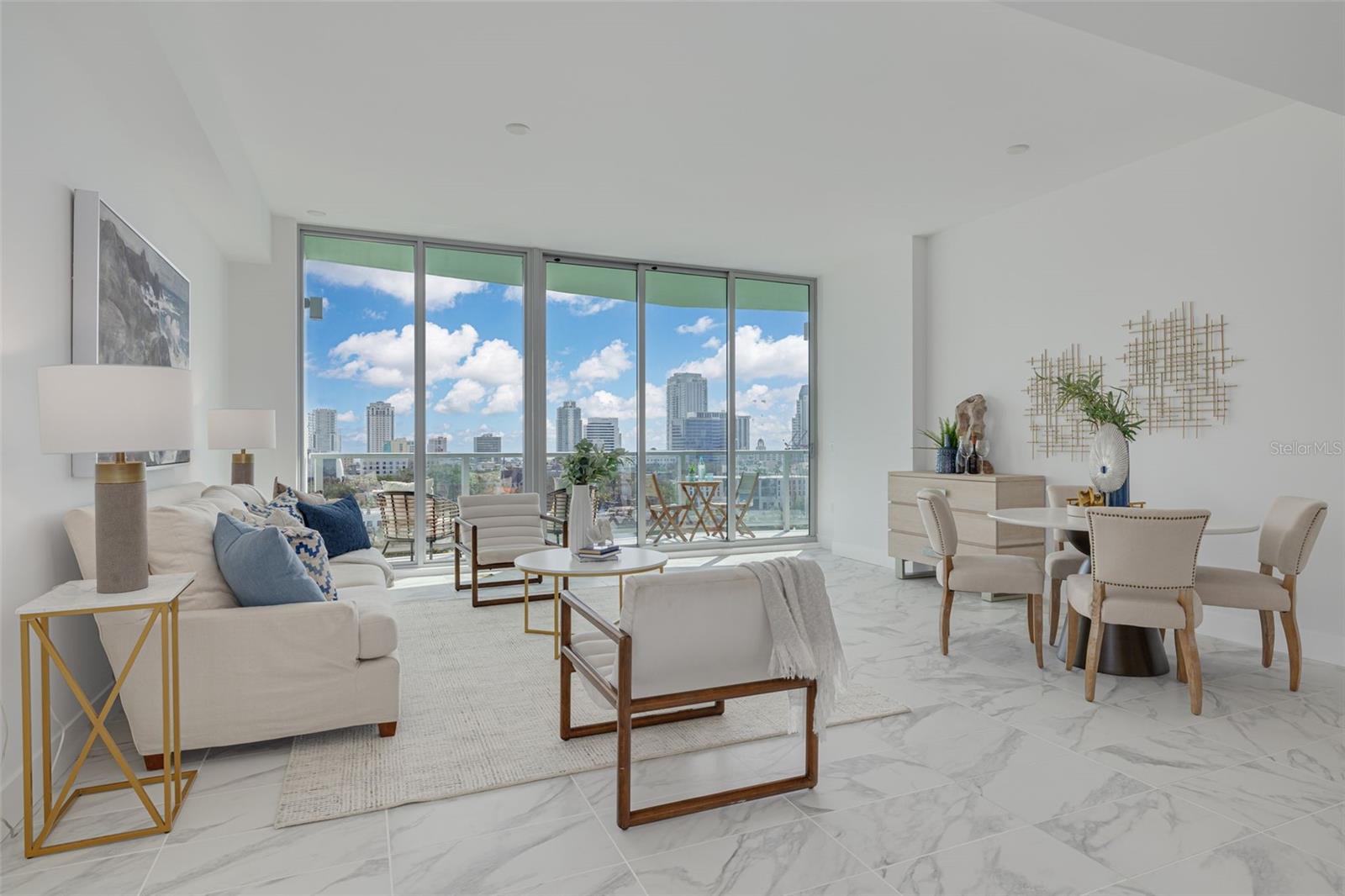 Image 6 of 21 For 777 3rd Avenue N 1104