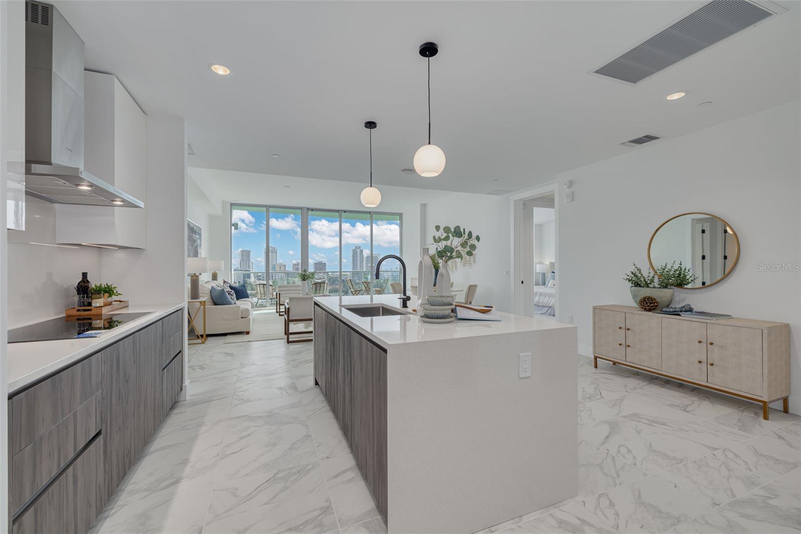 Image 7 of 21 For 777 3rd Avenue N 1104