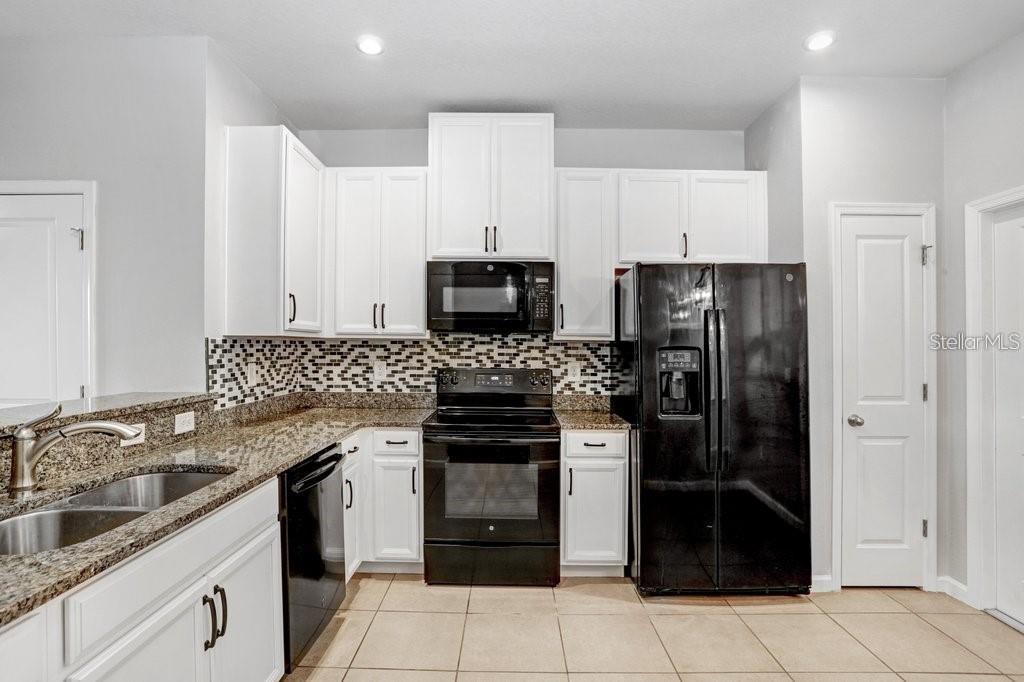 Image 5 of 33 For 10976 Verawood Drive