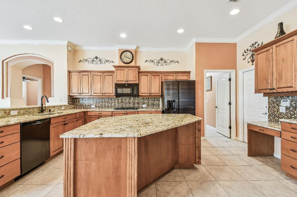 Image 28 of 50 For 17923 Arbor Haven Drive