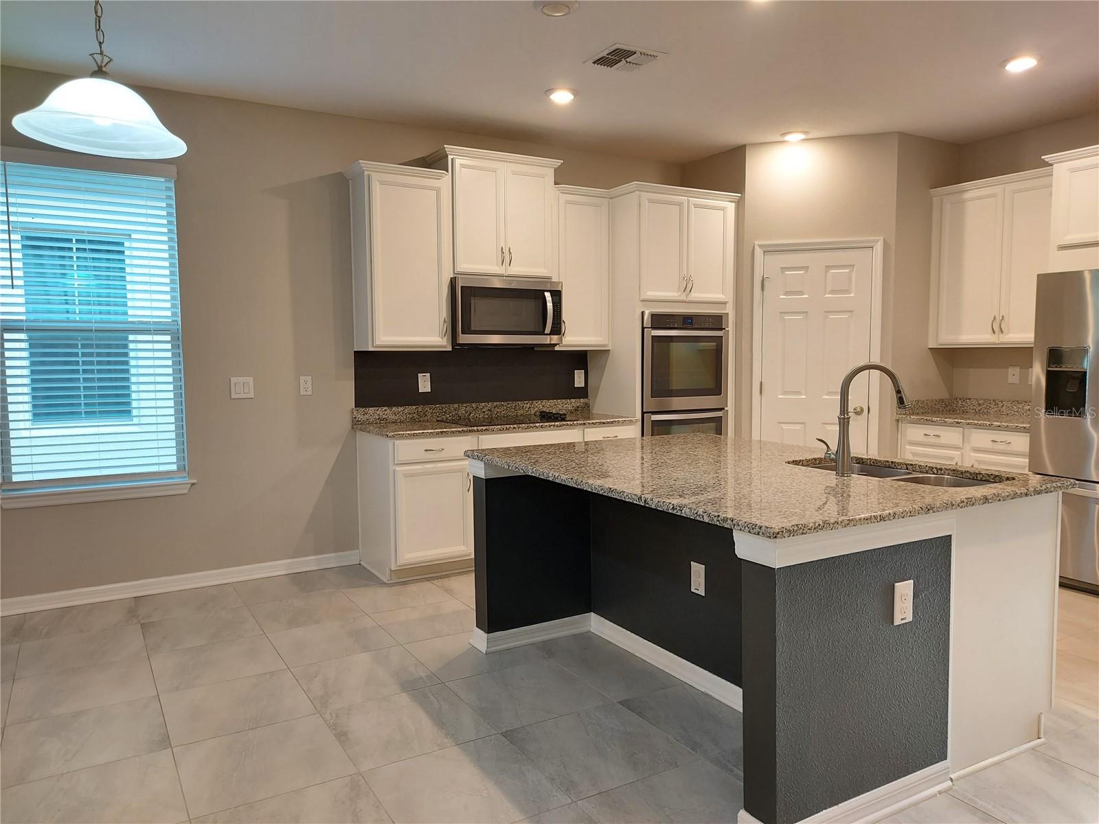 Image 10 of 36 For 4923 Rolling Green Drive