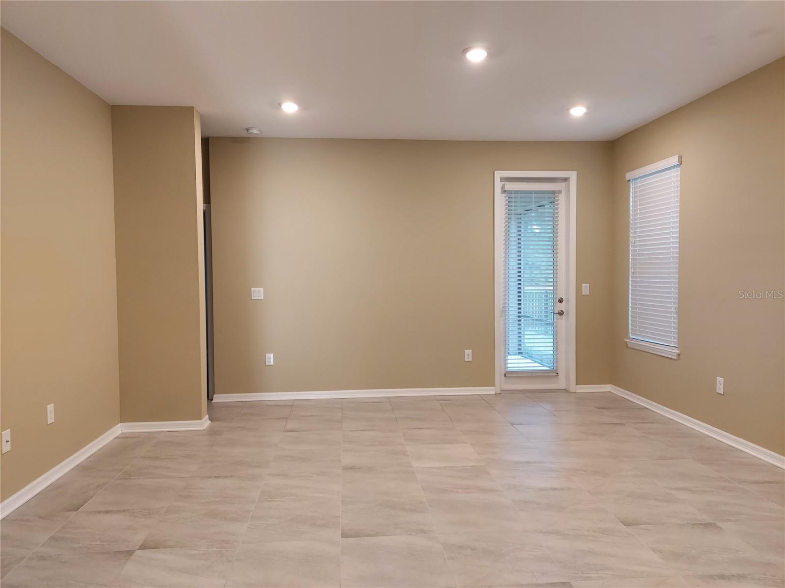 Image 15 of 36 For 4923 Rolling Green Drive