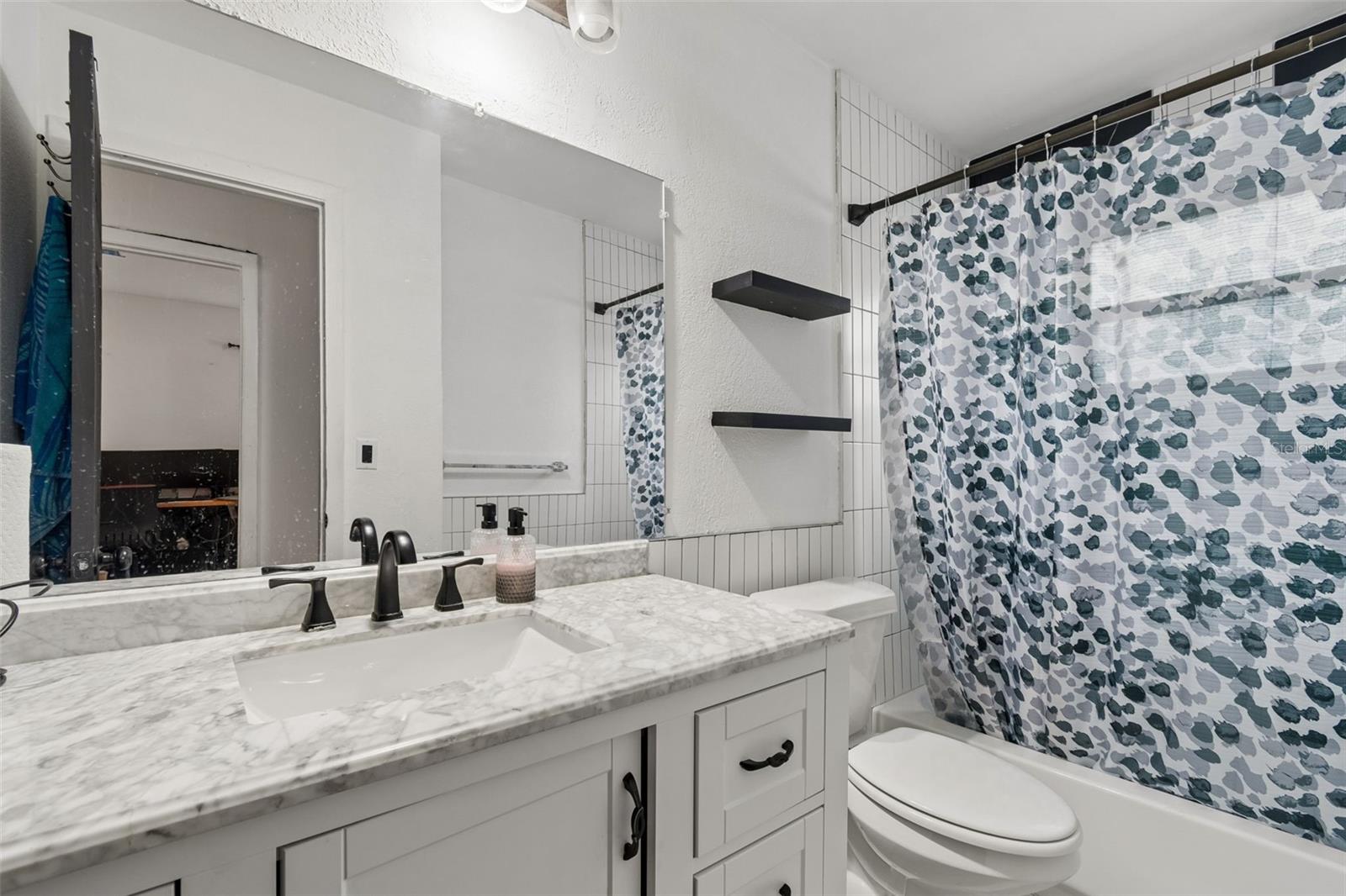 Image 15 of 46 For 10110 Lantana Avenue