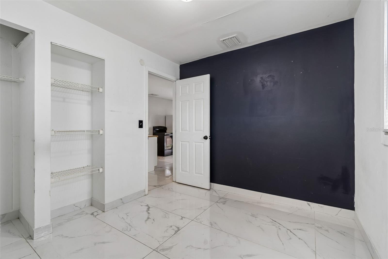 Image 29 of 46 For 10110 Lantana Avenue