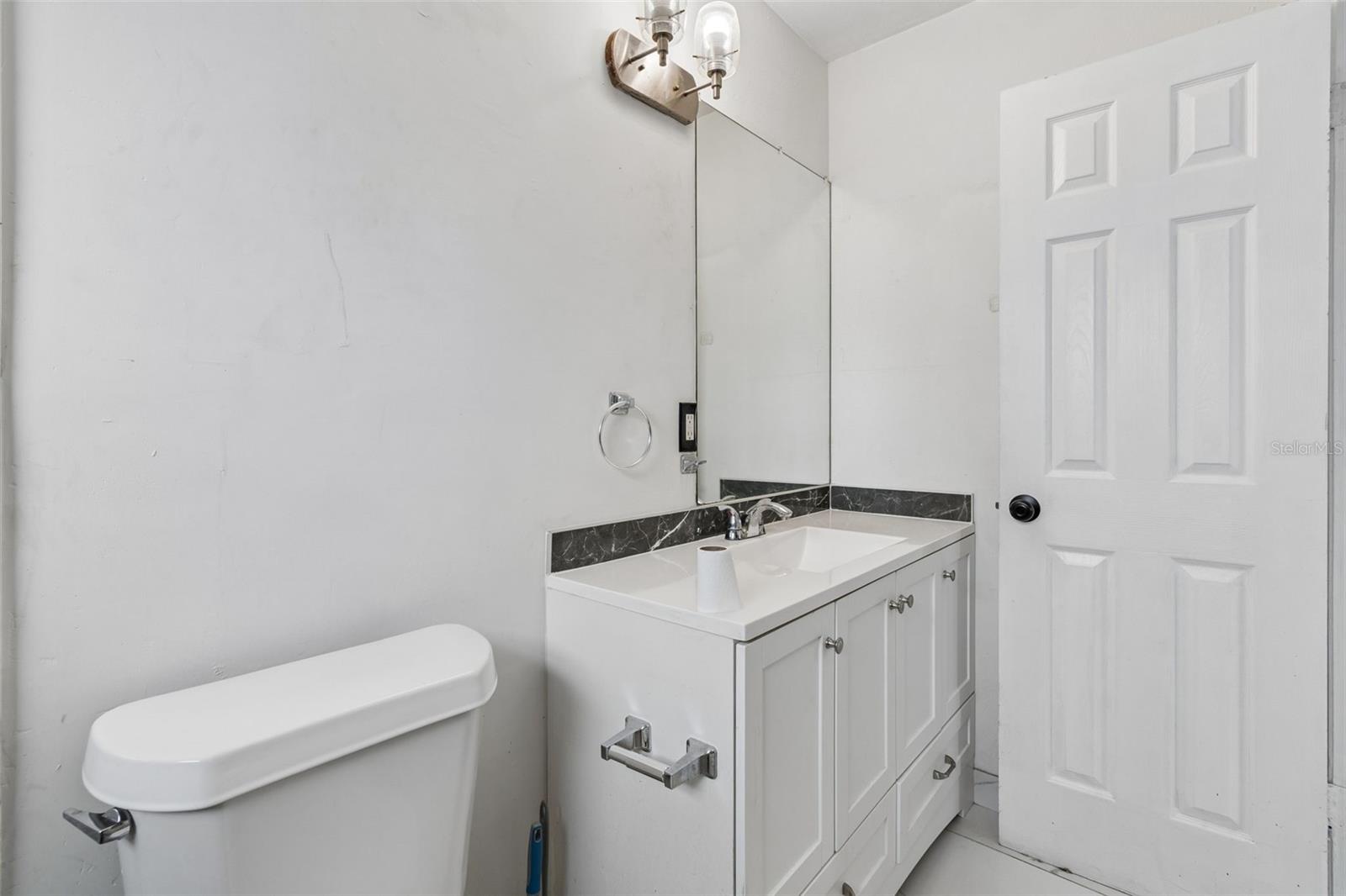 Image 32 of 46 For 10110 Lantana Avenue