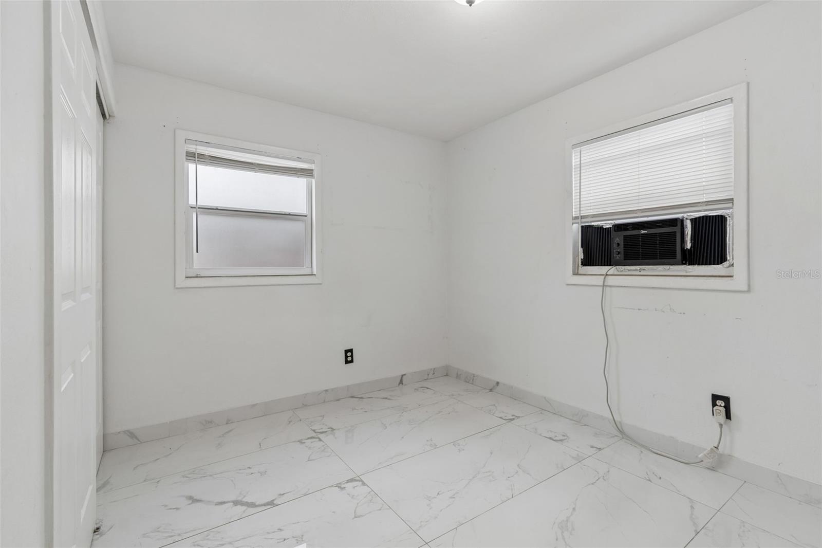 Image 33 of 46 For 10110 Lantana Avenue