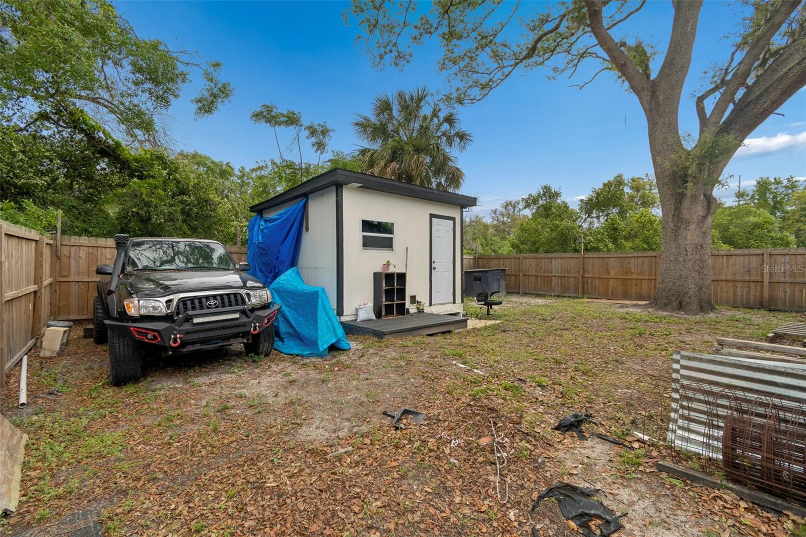 Image 36 of 46 For 10110 Lantana Avenue