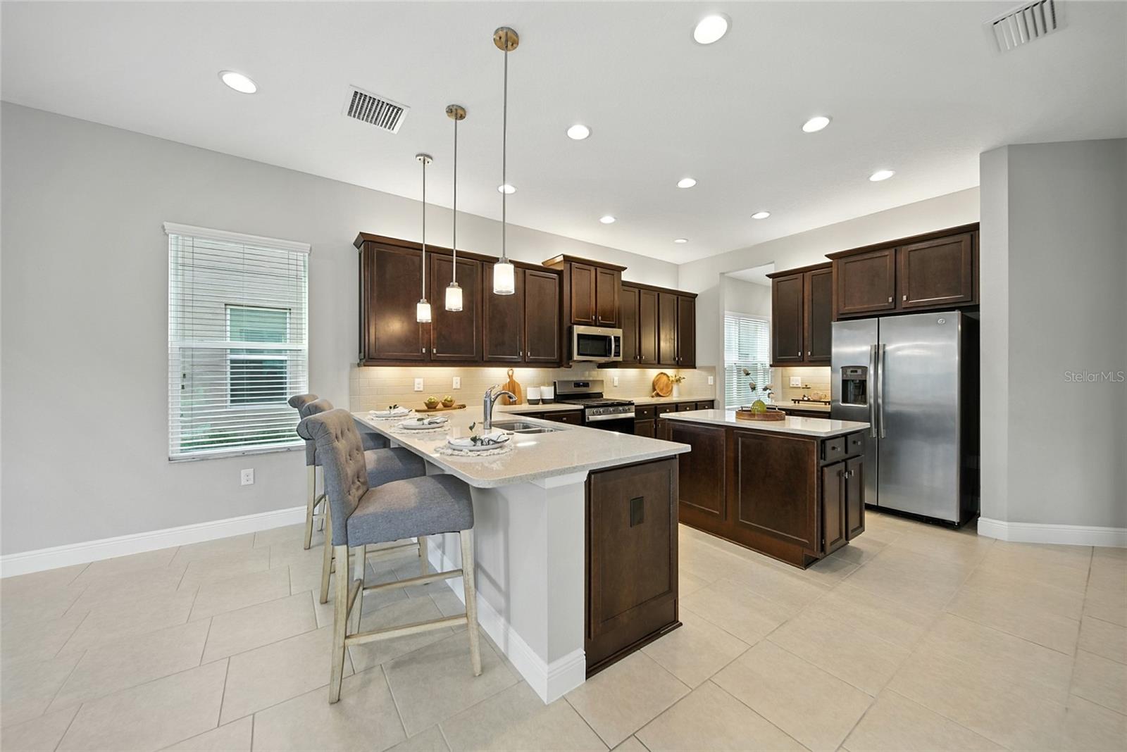 Listing photo id 10 for 2495 Oakwood Preserve Drive