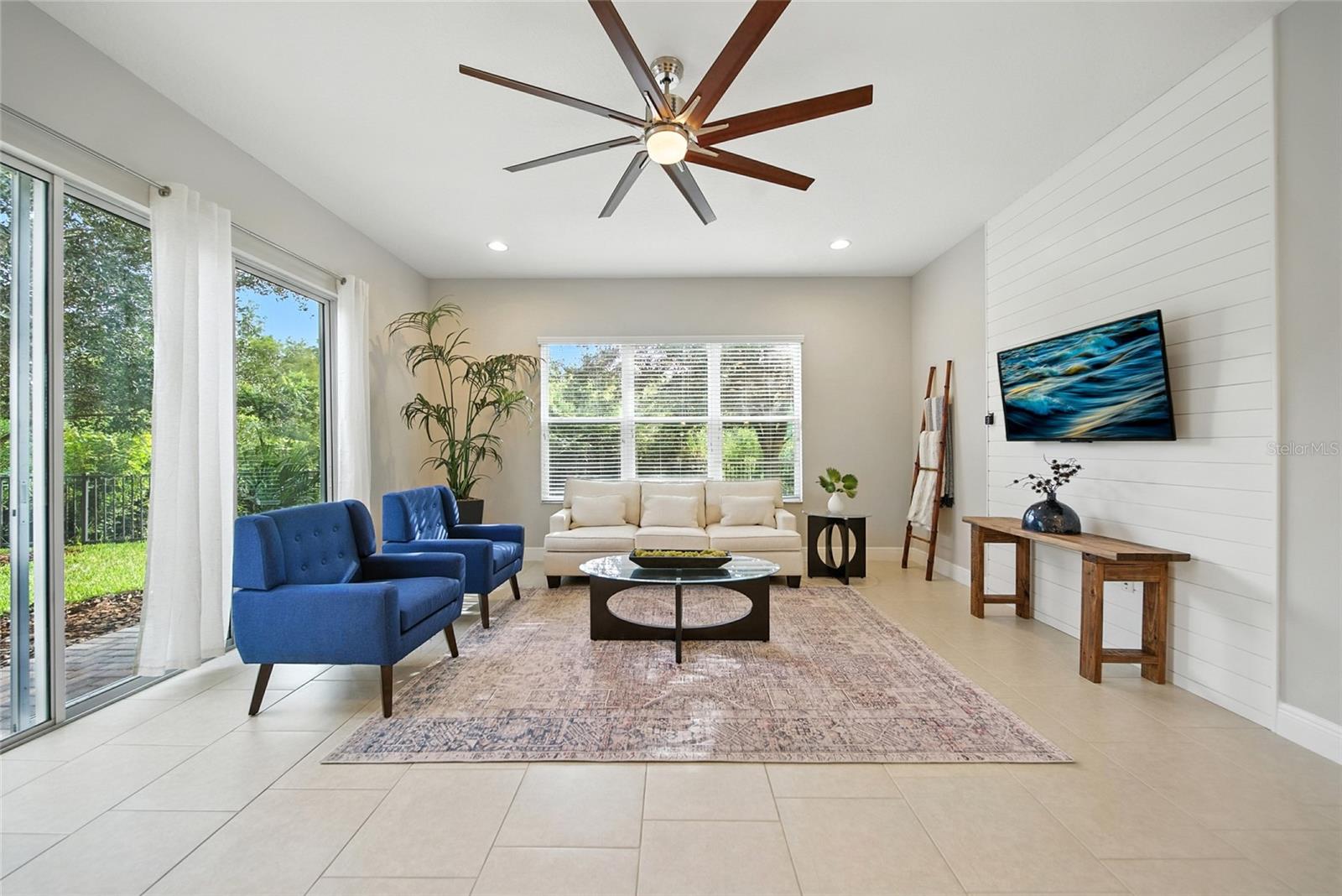 Listing photo id 15 for 2495 Oakwood Preserve Drive