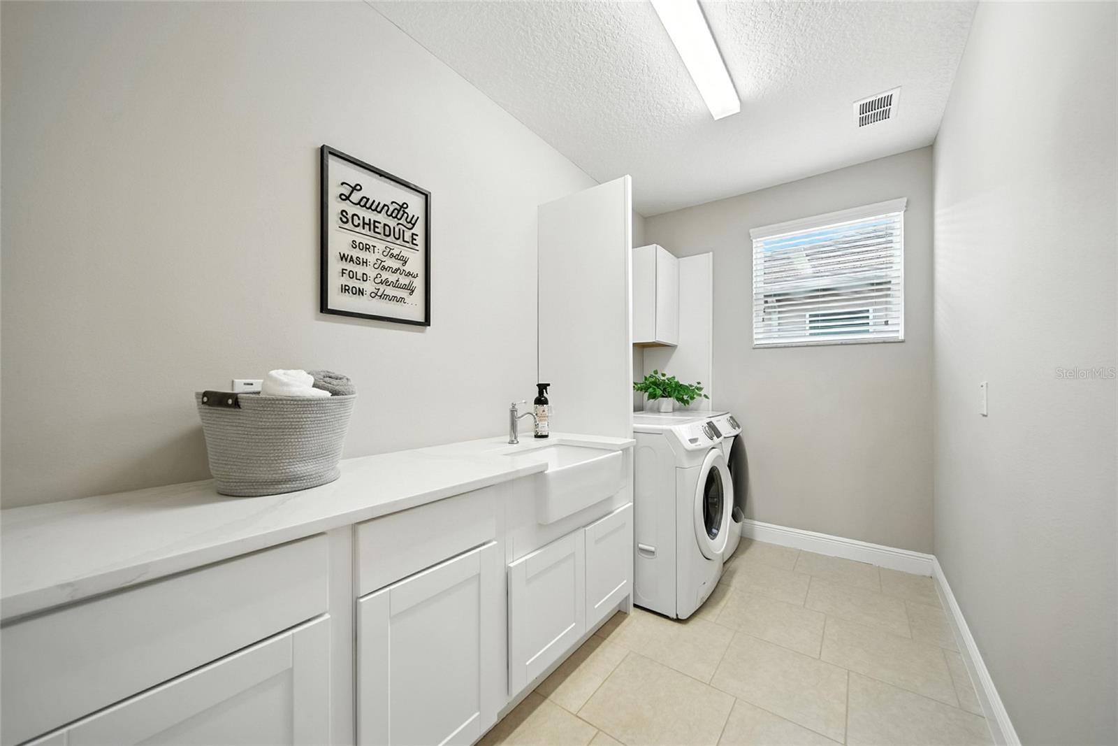 Listing photo id 39 for 2495 Oakwood Preserve Drive