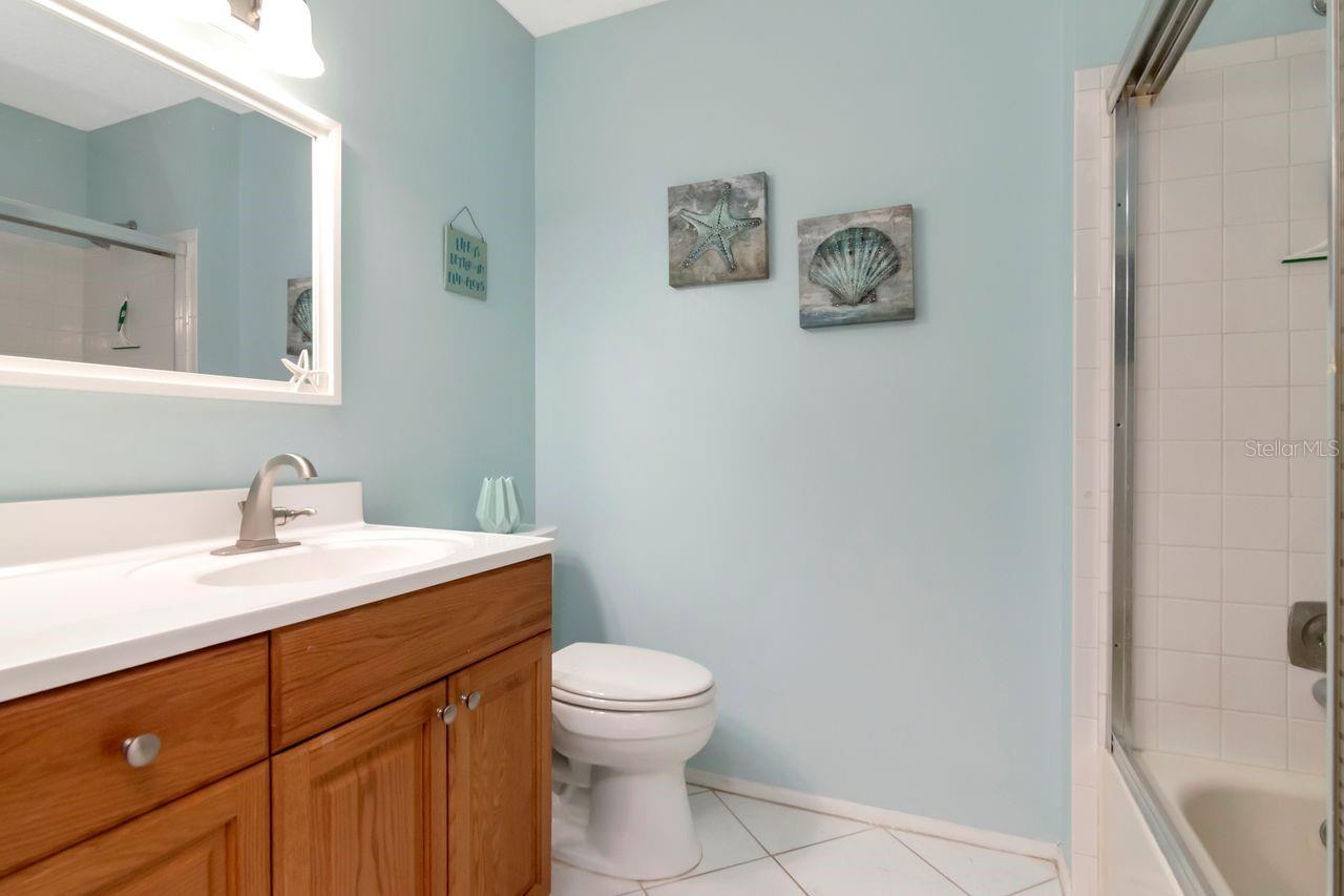 Image 25 of 39 For 6070 80th Street N 215