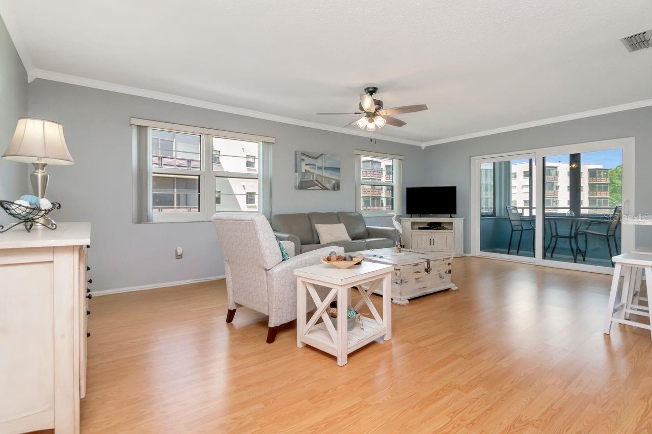 Image 8 of 39 For 6070 80th Street N 215