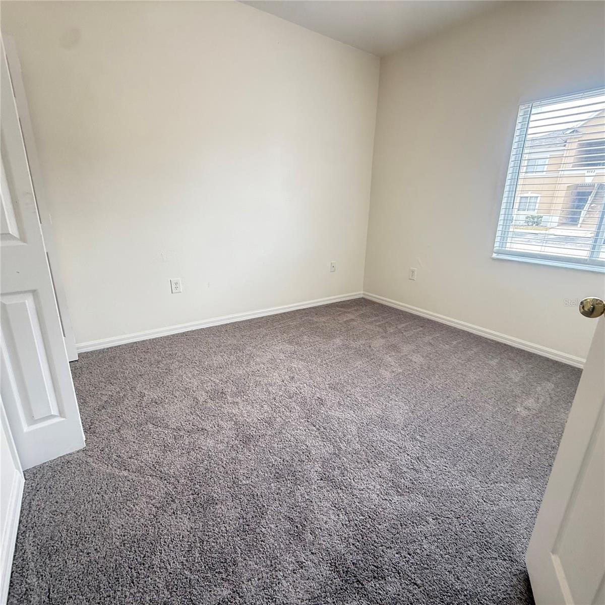 Image 22 of 31 For 9524 Newdale Way 101