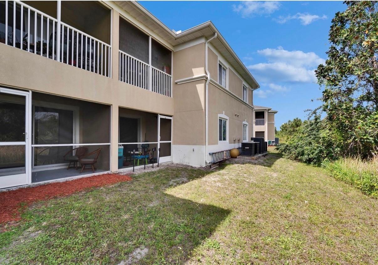 Image 25 of 31 For 9524 Newdale Way 101