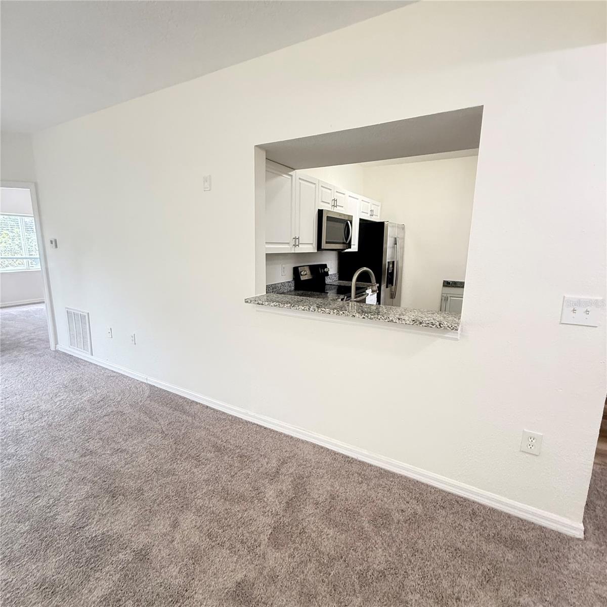 Image 6 of 31 For 9524 Newdale Way 101