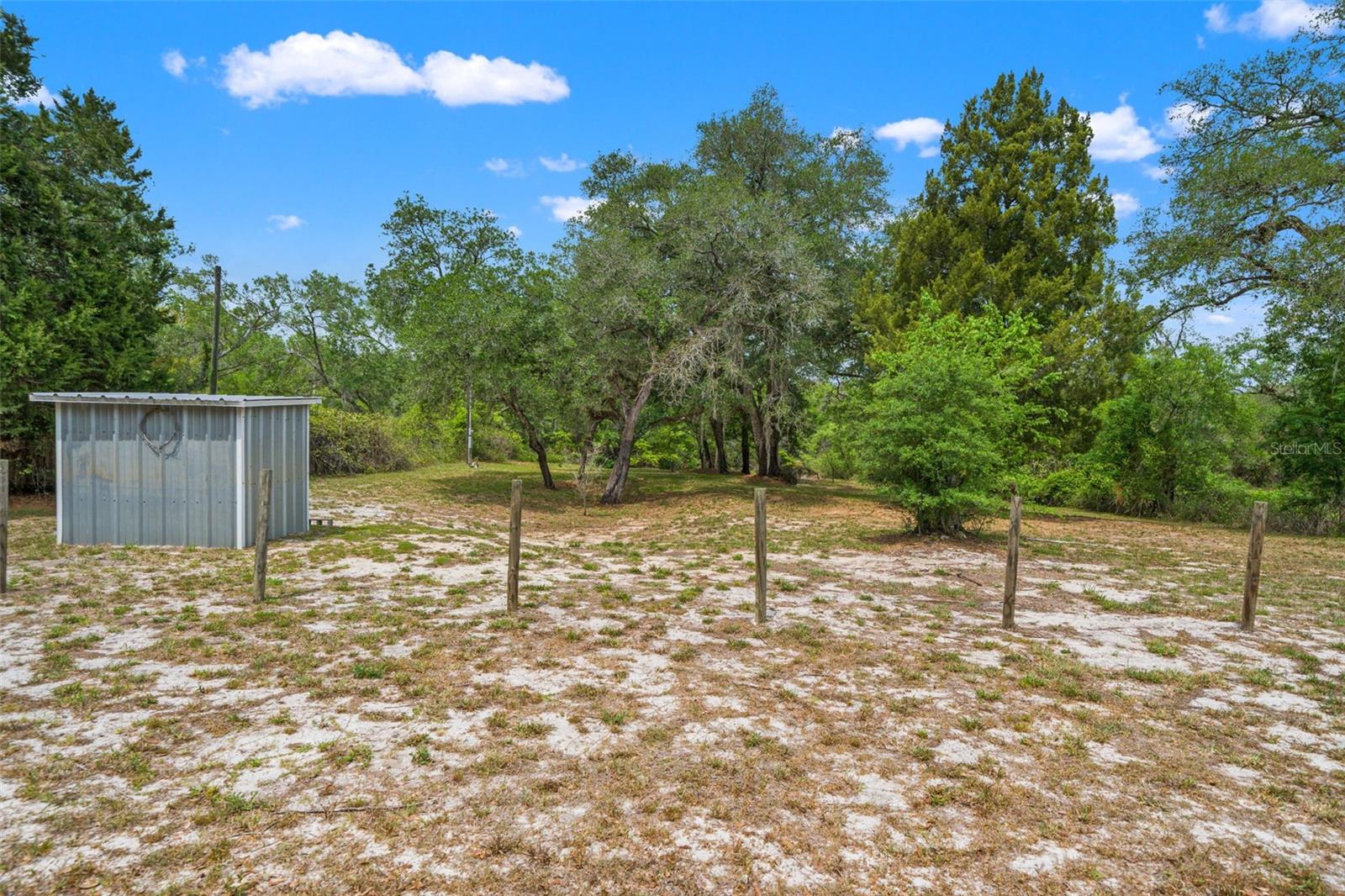 Image 13 of 28 For 33013 Round Table Road