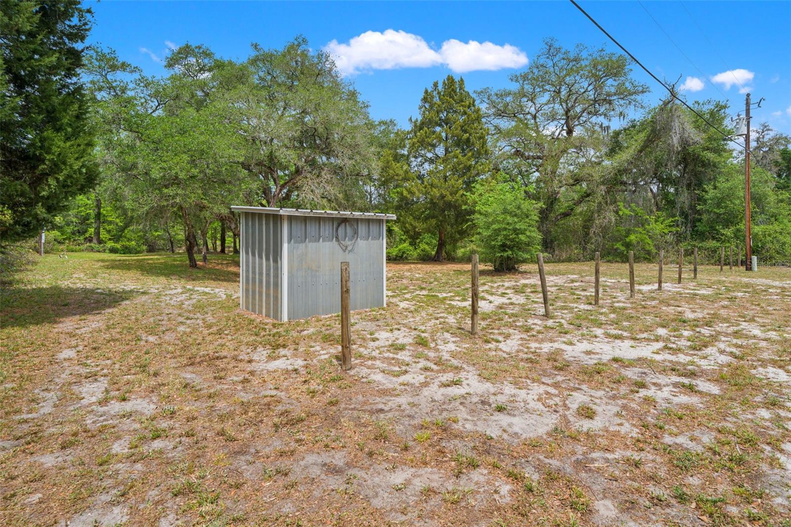 Image 15 of 28 For 33013 Round Table Road