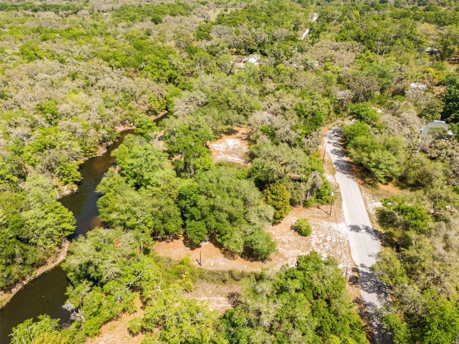 Image 17 of 28 For 33013 Round Table Road