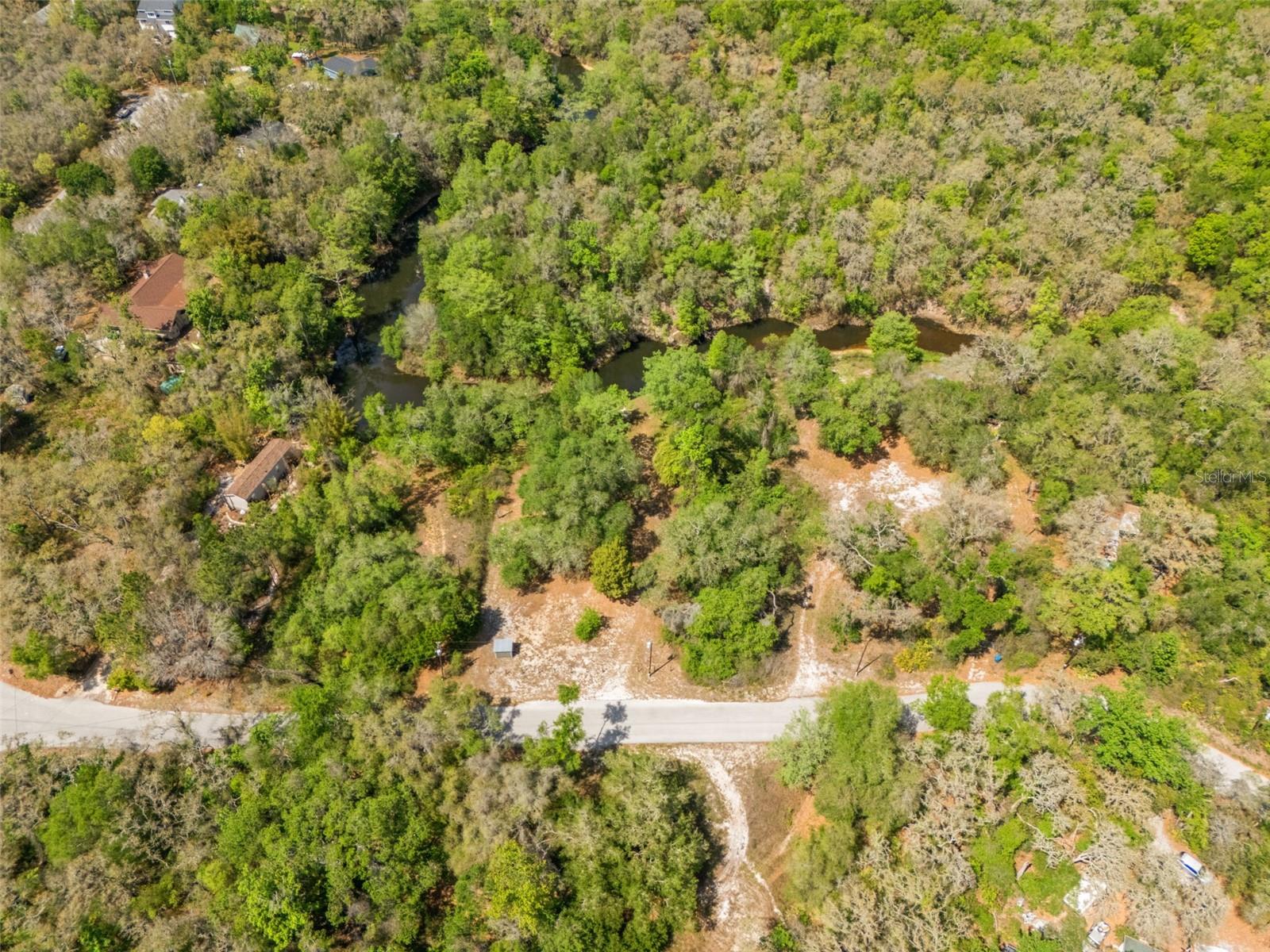 Image 22 of 28 For 33013 Round Table Road