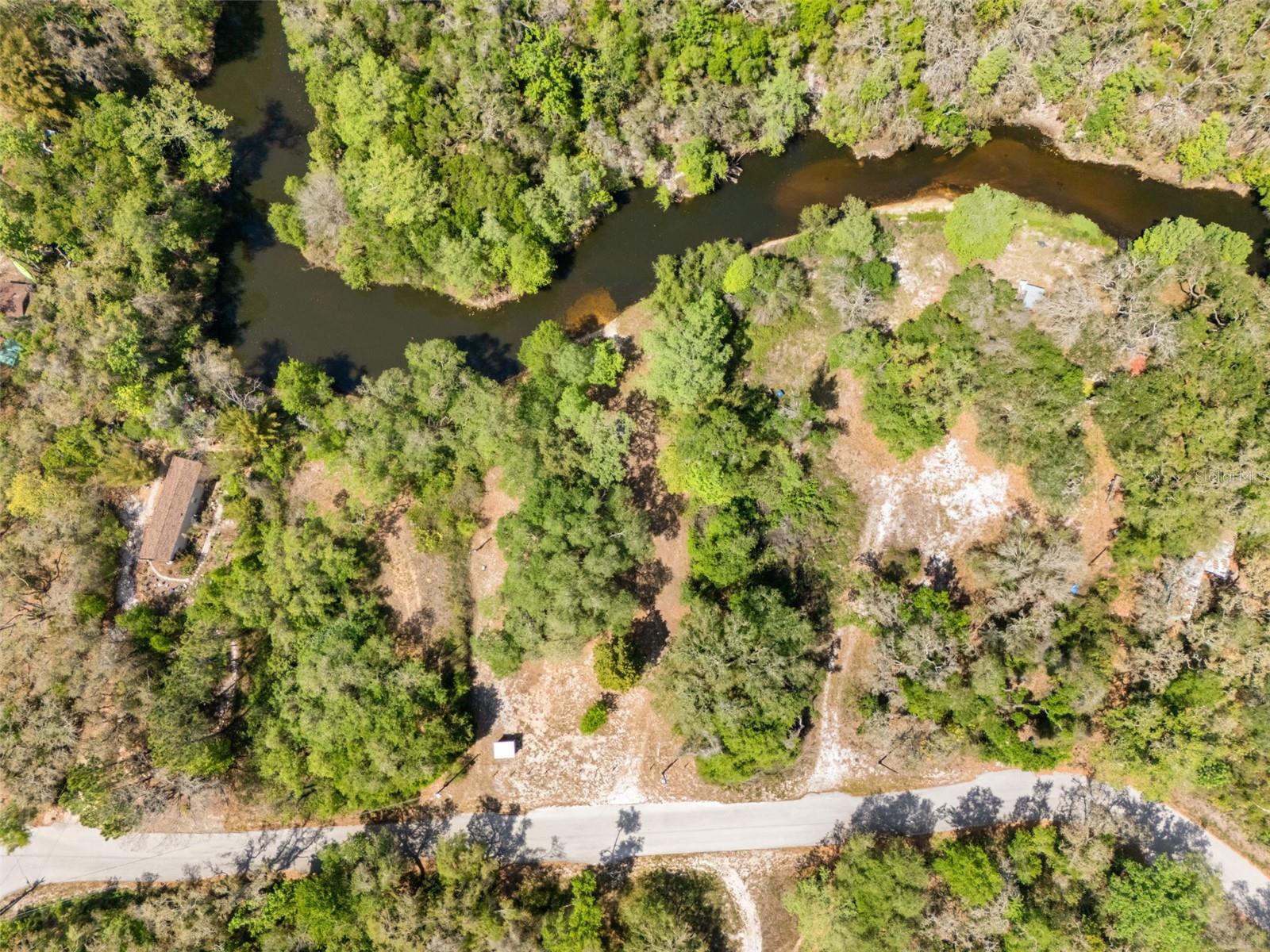 Image 23 of 28 For 33013 Round Table Road