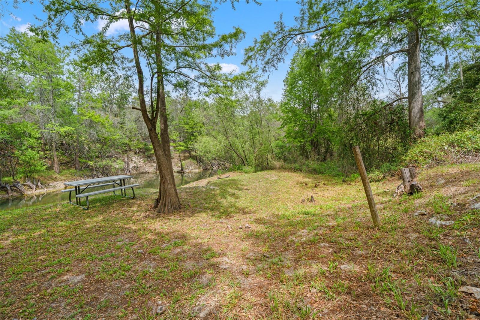 Image 4 of 28 For 33013 Round Table Road