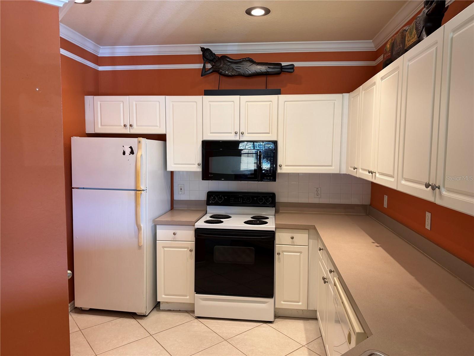 Image 5 of 16 For 4333 Bayside Village Drive 229