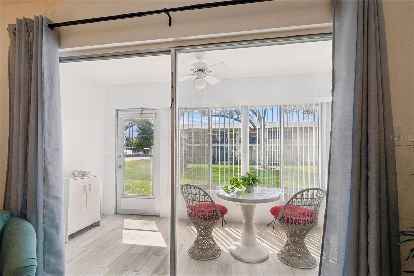 Image 24 of 58 For 2944 Bay Drive 106