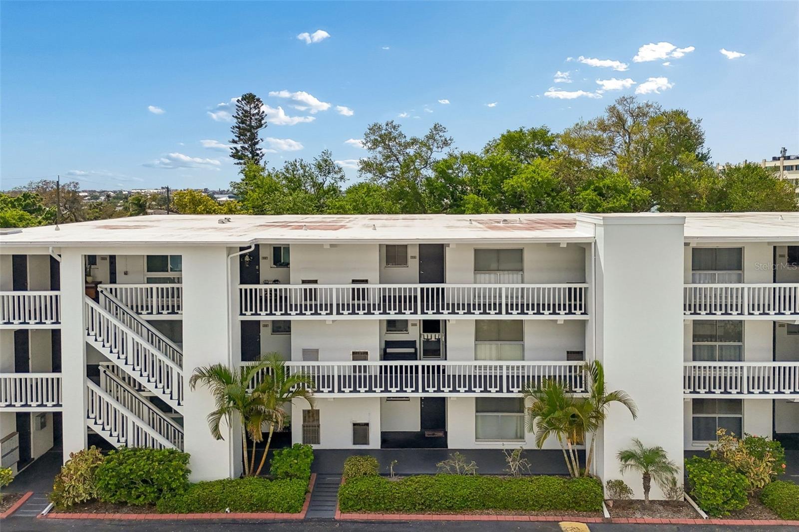 Image 3 of 58 For 2944 Bay Drive 106