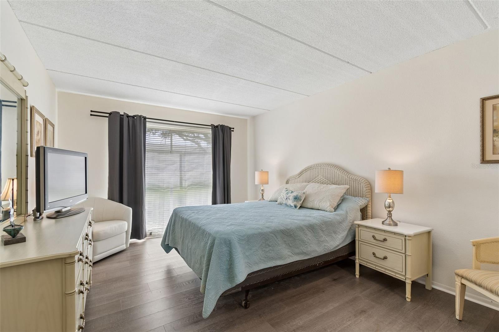 Image 36 of 58 For 2944 Bay Drive 106