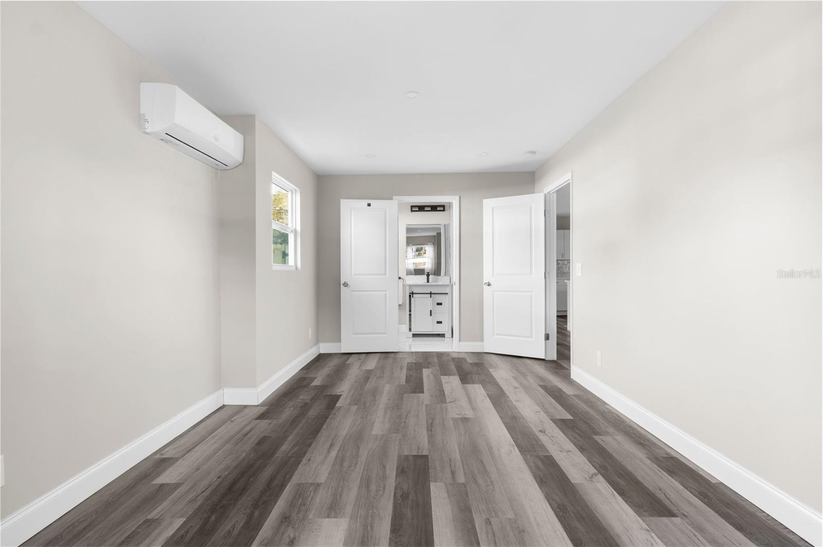 Image 14 of 23 For 5318 9th Avenue