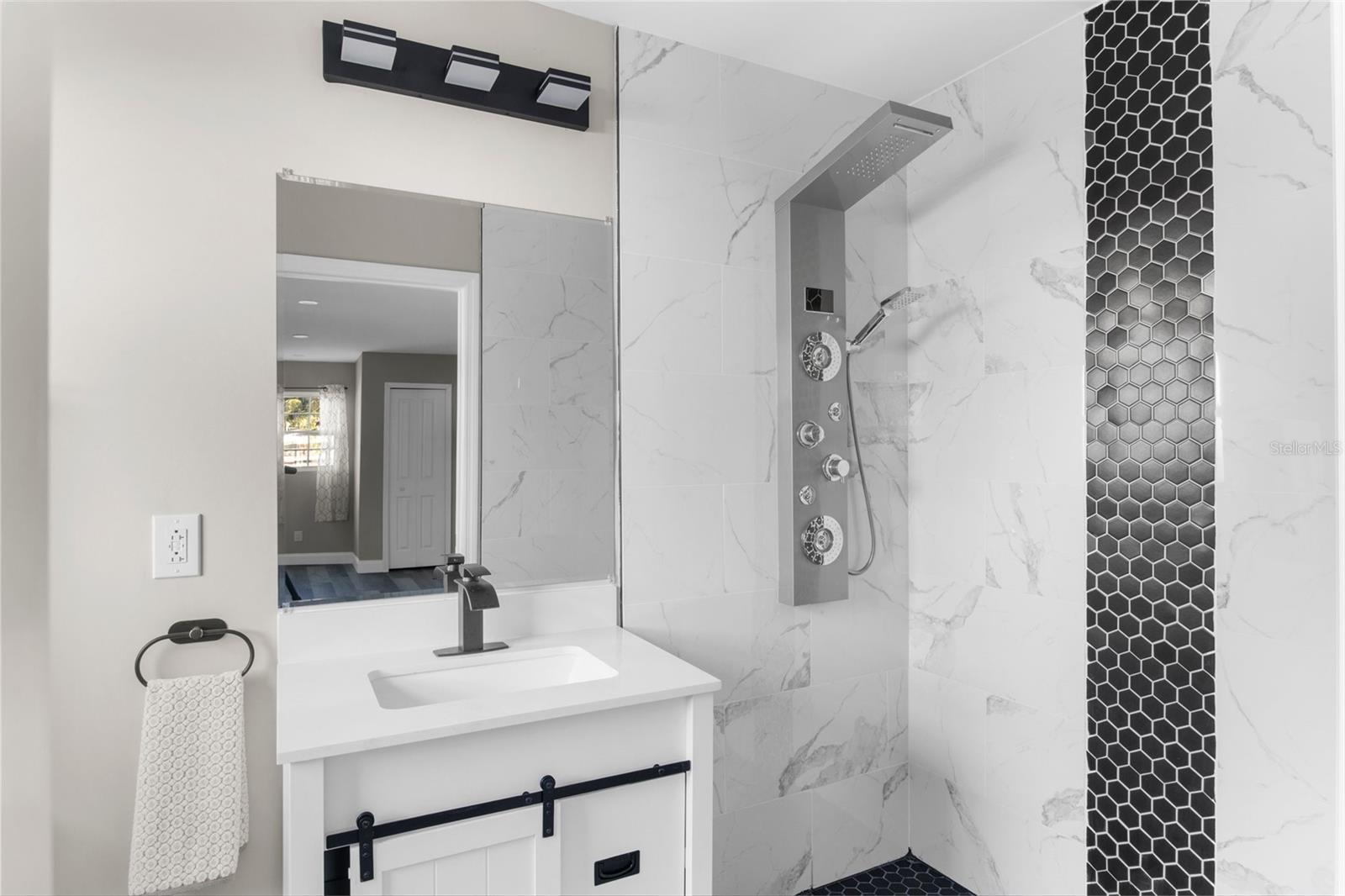 Image 15 of 23 For 5318 9th Avenue