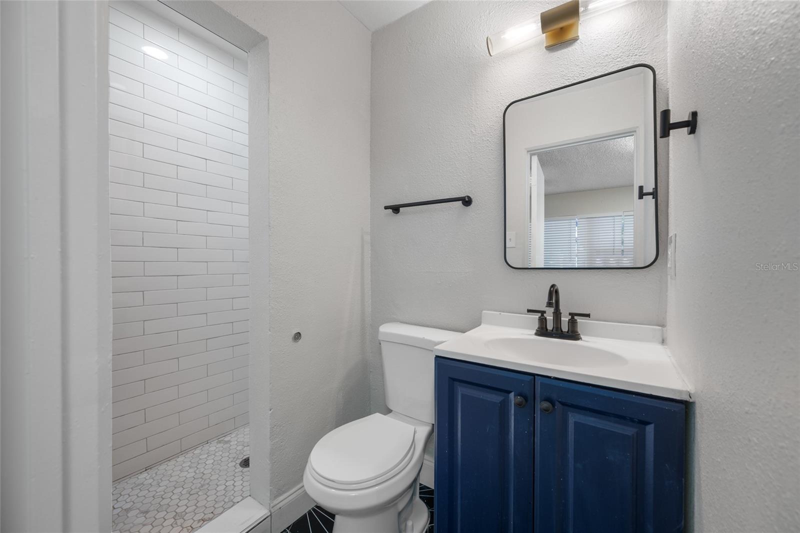 Image 18 of 35 For 425 2nd Street N