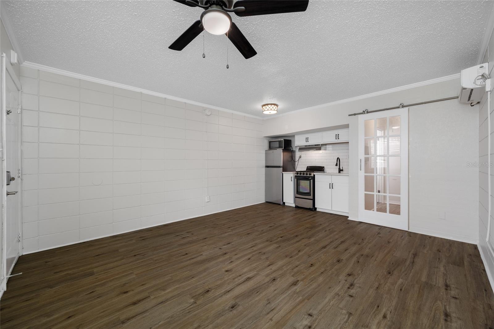 Image 20 of 35 For 425 2nd Street N