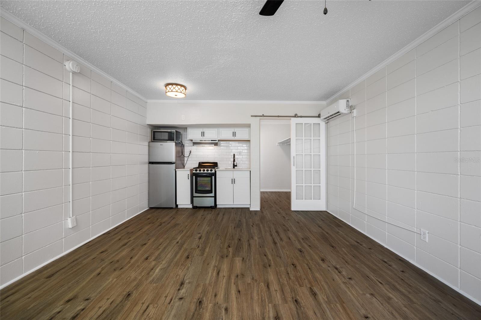 Image 21 of 35 For 425 2nd Street N