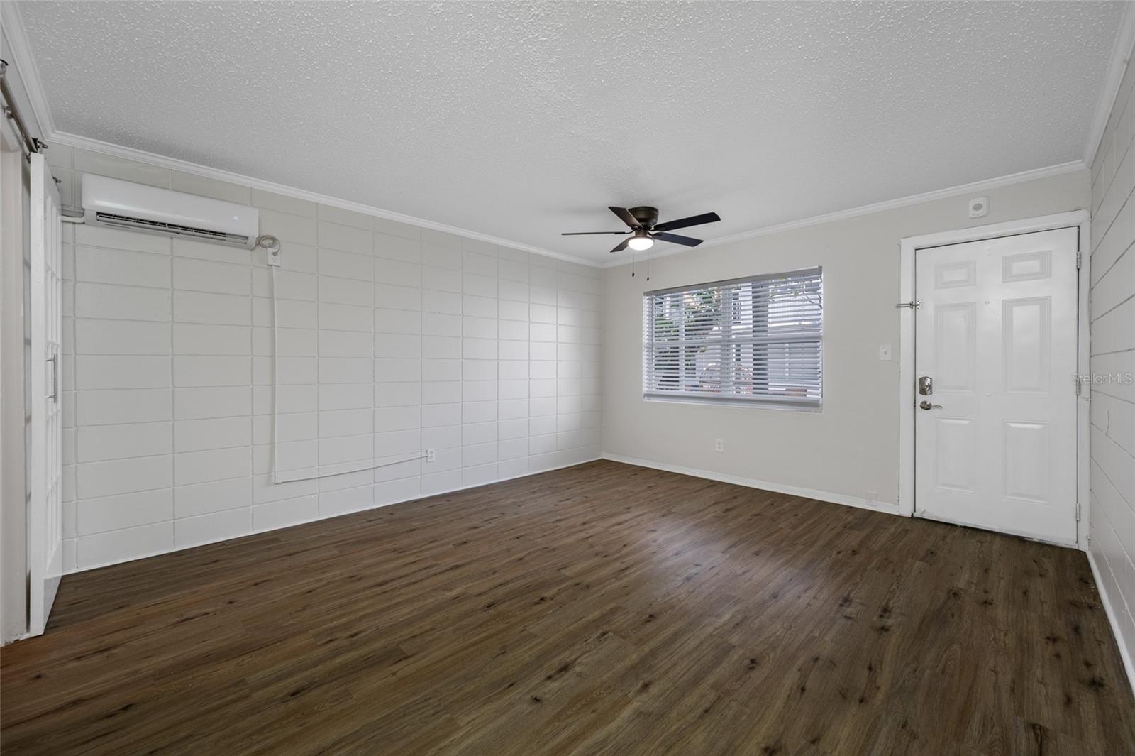 Image 22 of 35 For 425 2nd Street N