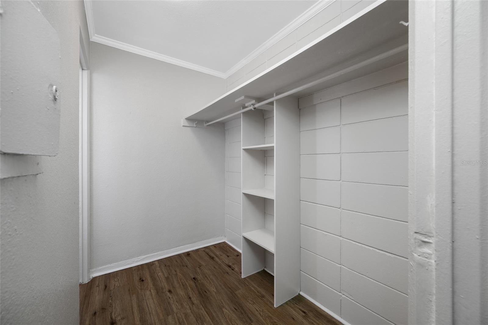 Image 24 of 35 For 425 2nd Street N