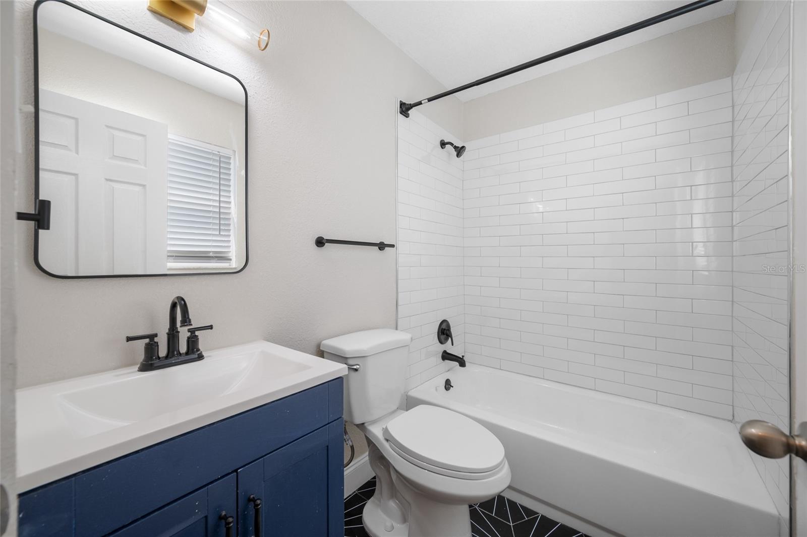 Image 26 of 35 For 425 2nd Street N