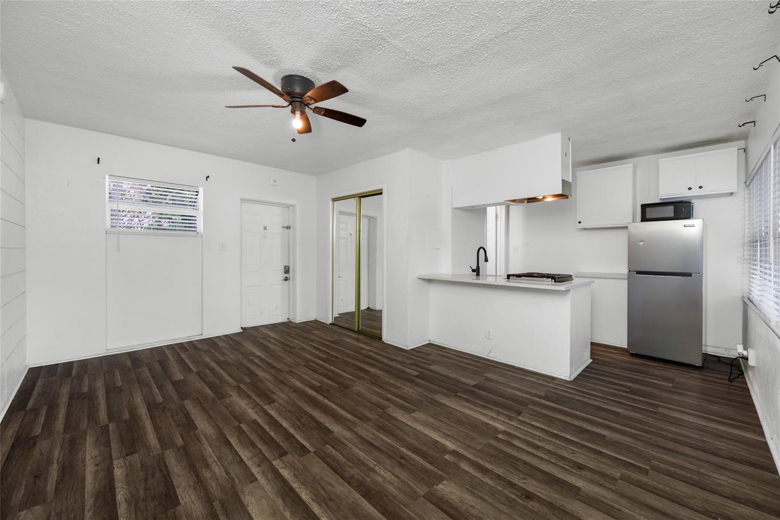 Image 30 of 35 For 425 2nd Street N