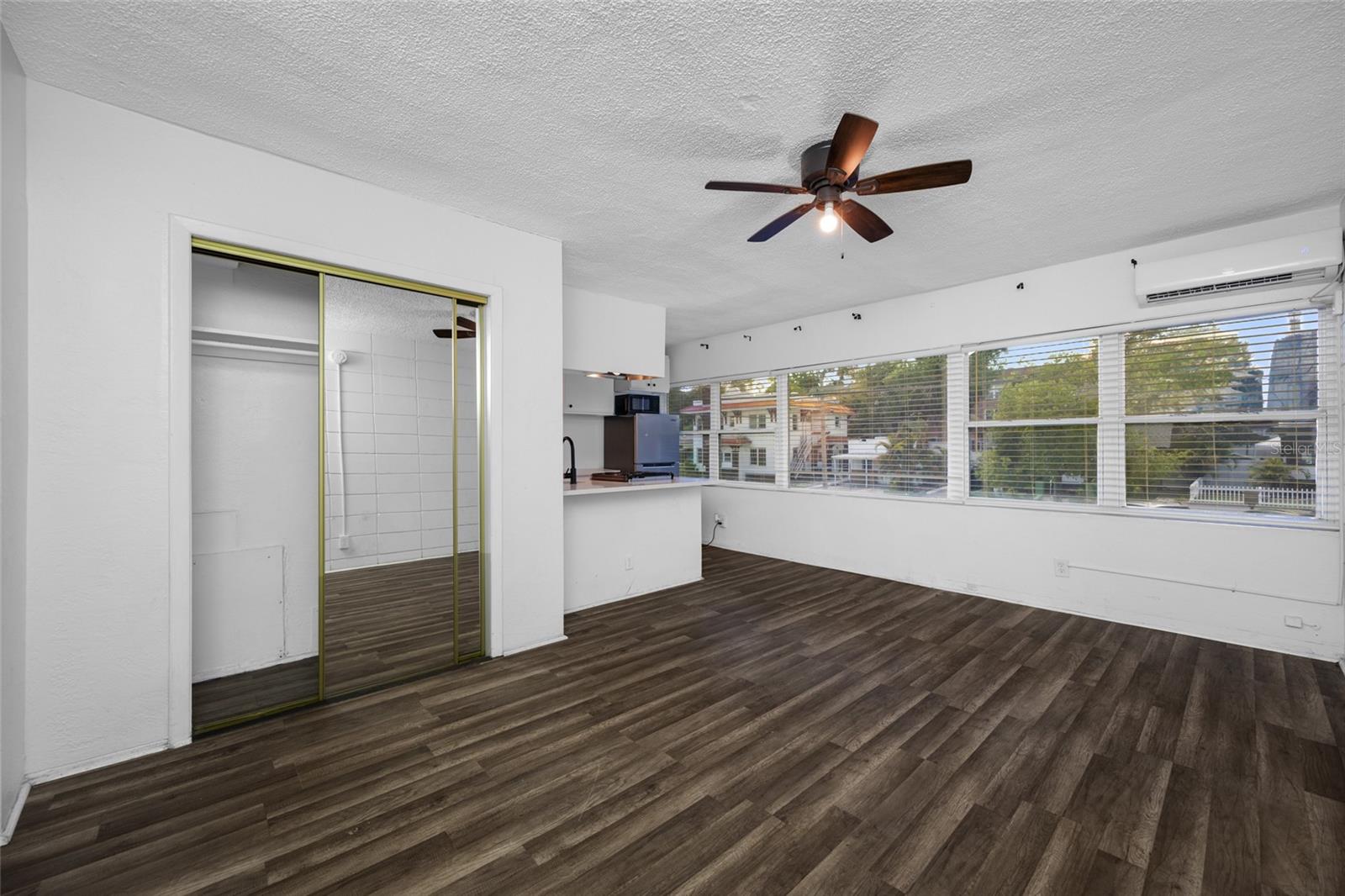 Image 31 of 35 For 425 2nd Street N