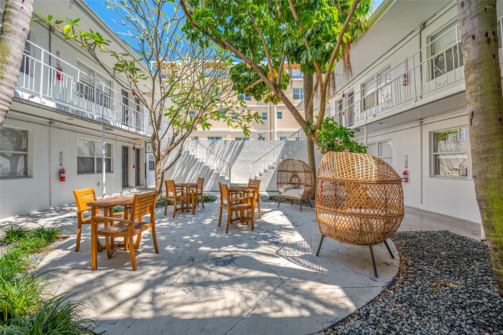 Image 4 of 35 For 425 2nd Street N