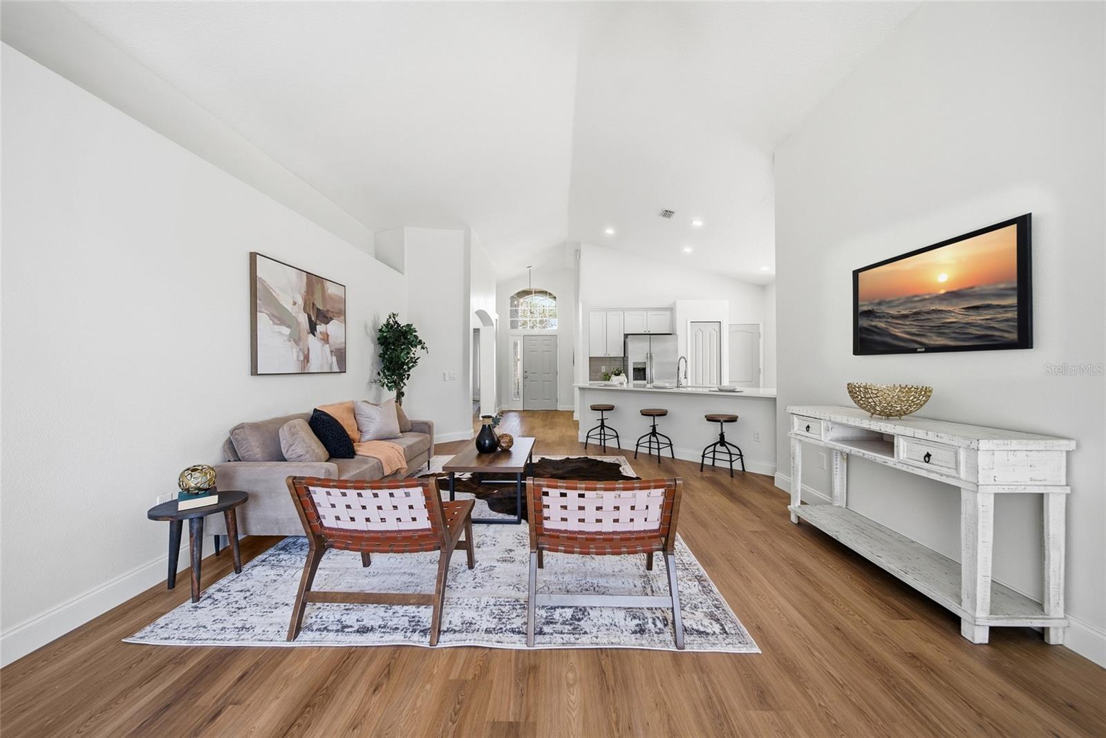 Listing photo id 8 for 29430 Sea Dahlia Pass