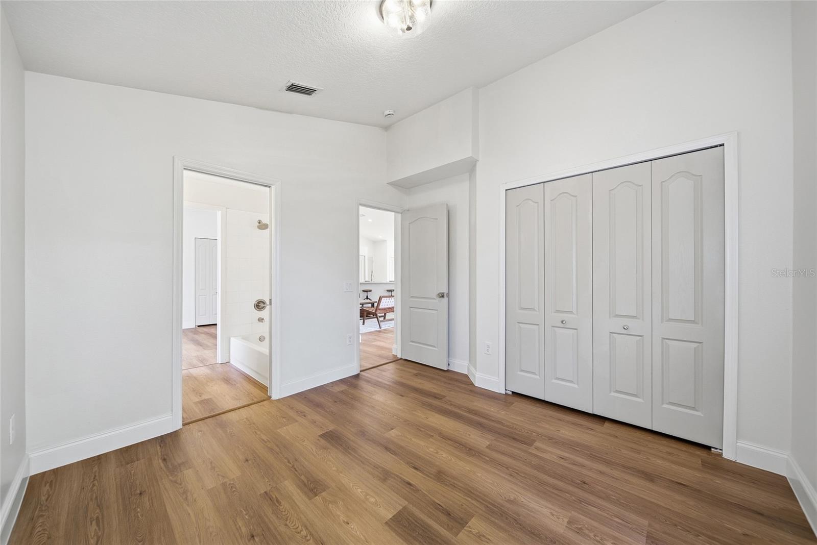 Listing photo id 21 for 29430 Sea Dahlia Pass