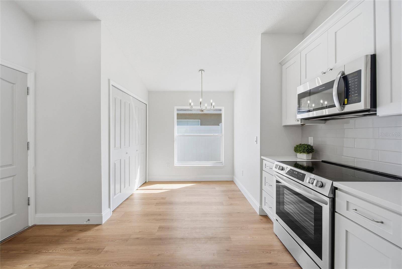 Listing photo id 3 for 29430 Sea Dahlia Pass